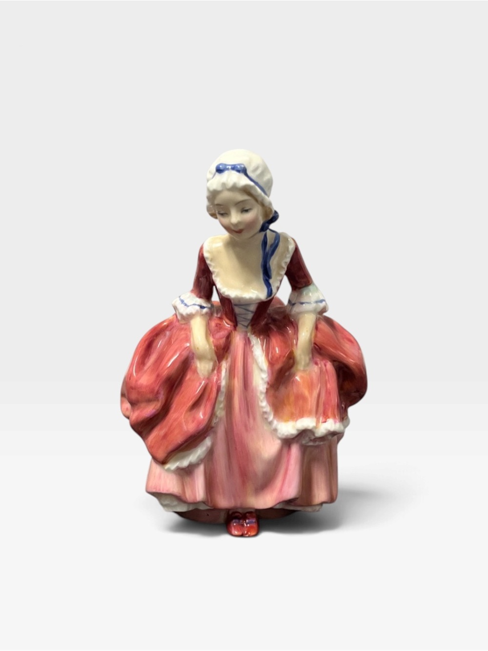 Vintage Royal Doulton Goody Two Shoes HN 2037 Figurine Leslie Harradine
